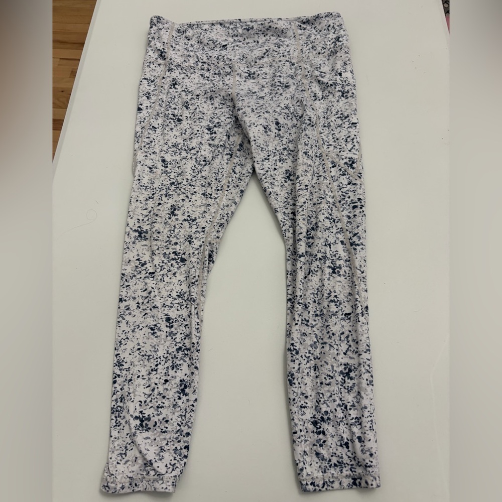 Athleta Sandstone Stash Pocket Salutation Tight Powervita, WHITE SIZE L #353961